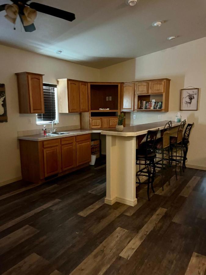 Parker Strip Pool House With Game Room! ภายนอก รูปภาพ