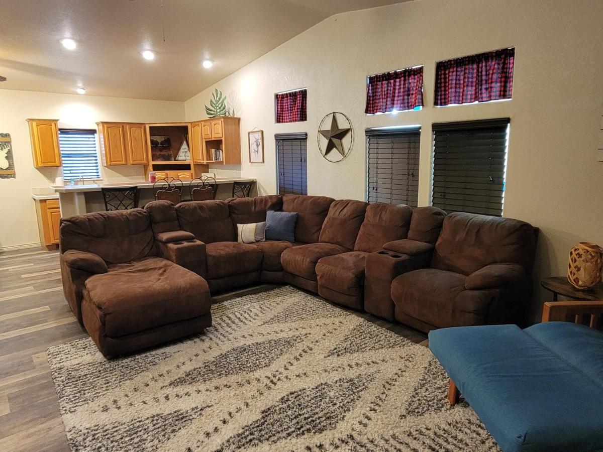 Parker Strip Pool House With Game Room! ภายนอก รูปภาพ